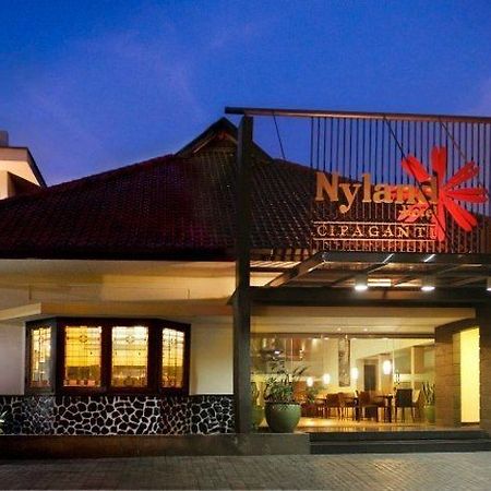 Reddoorz Plus @ Cipaganti Street 3 Bandung Exterior foto