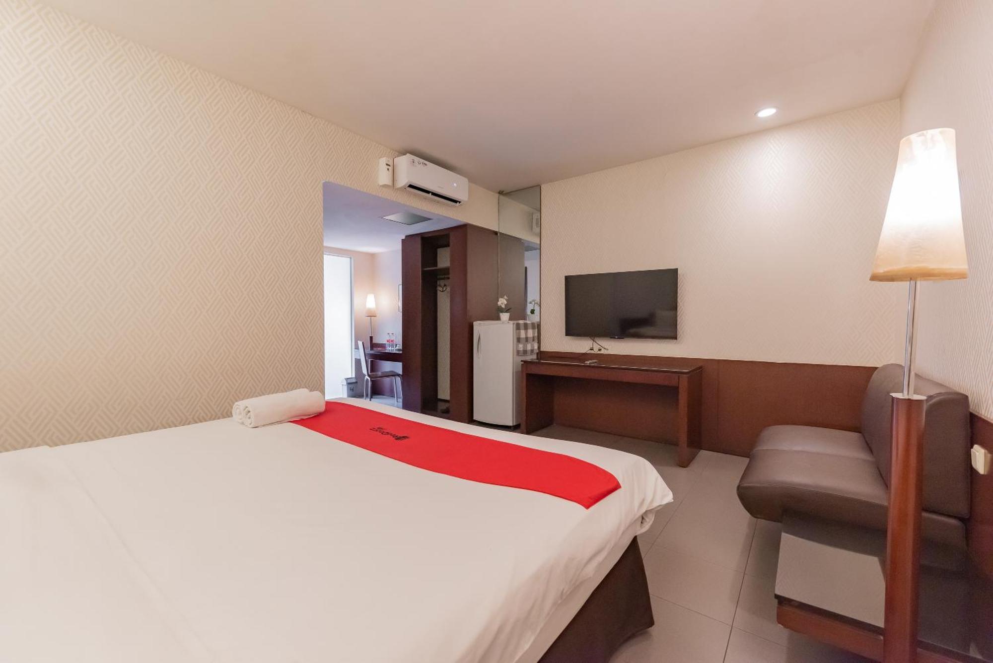 Reddoorz Plus @ Cipaganti Street 3 Bandung Exterior foto